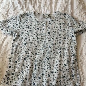 Classic Elements Petite Floral Button Top